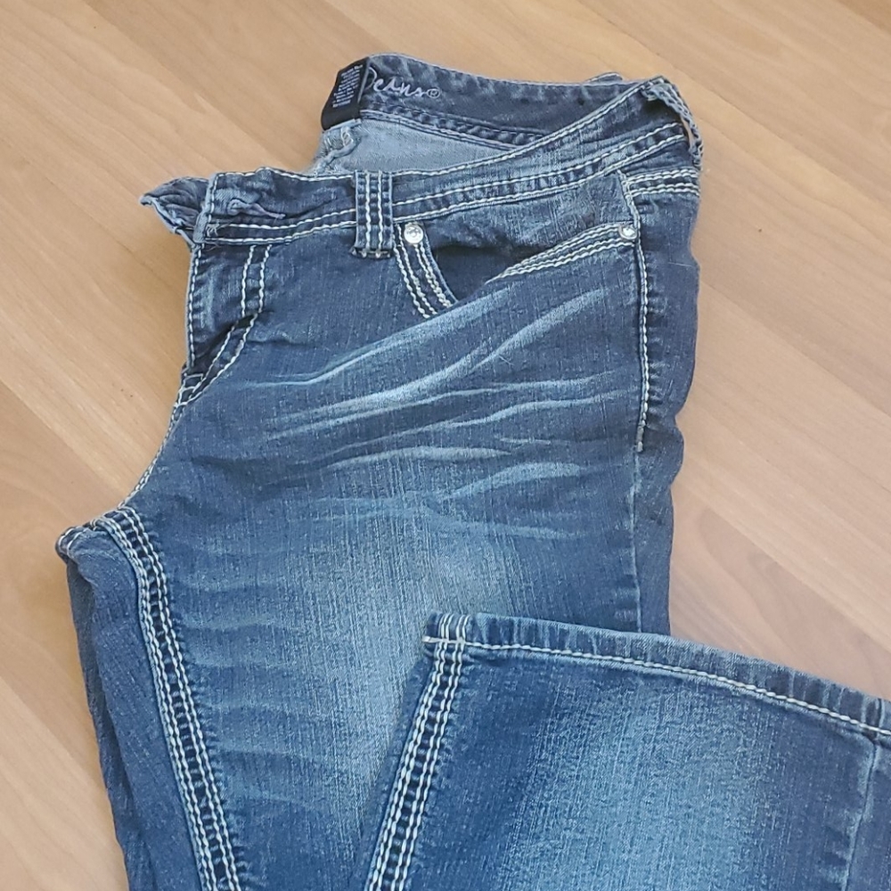 Ariya jeans
